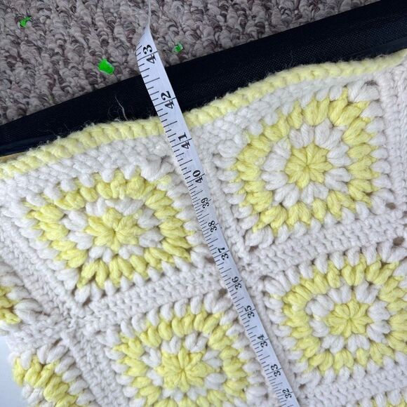 Vintage Handmade Large Afghan Blanket Yellow & White Camp Adirondack rustic 42 x - Picture 9 of 12